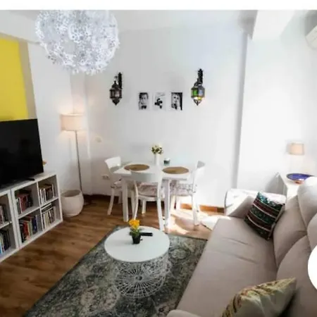 Apartment Bright 2 Bedroom