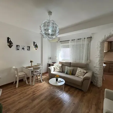 Apartment Bright 2 Bedroom *